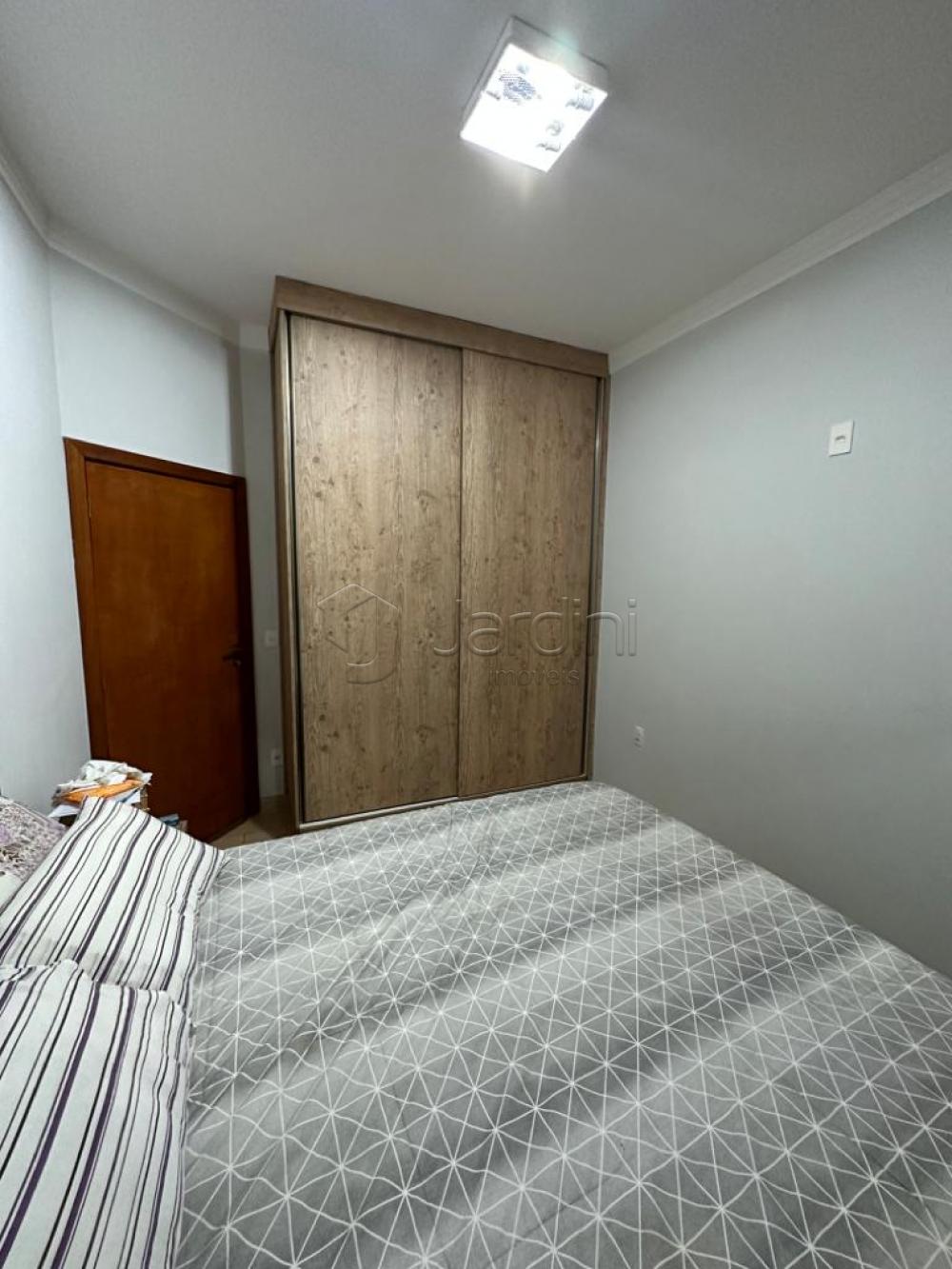 Casa no bairro Jardim Cambuí à Venda