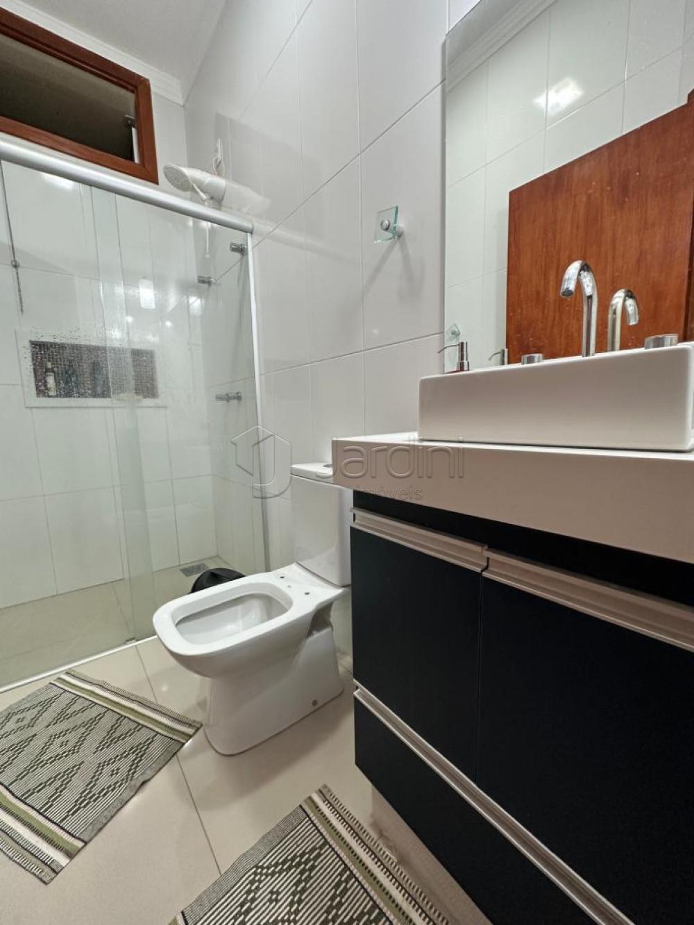 Casa no bairro Jardim Cambuí à Venda