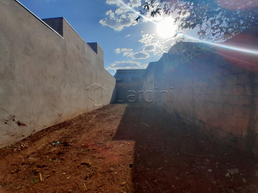 Terreno a Venda no Jardim Angela Rosa