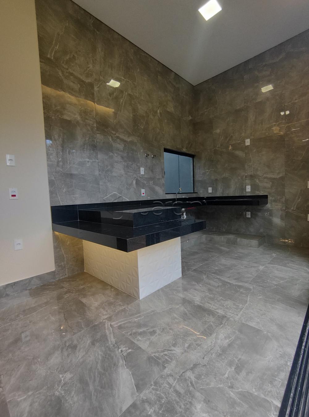 Casa Residencial a Venda no Polo Clube