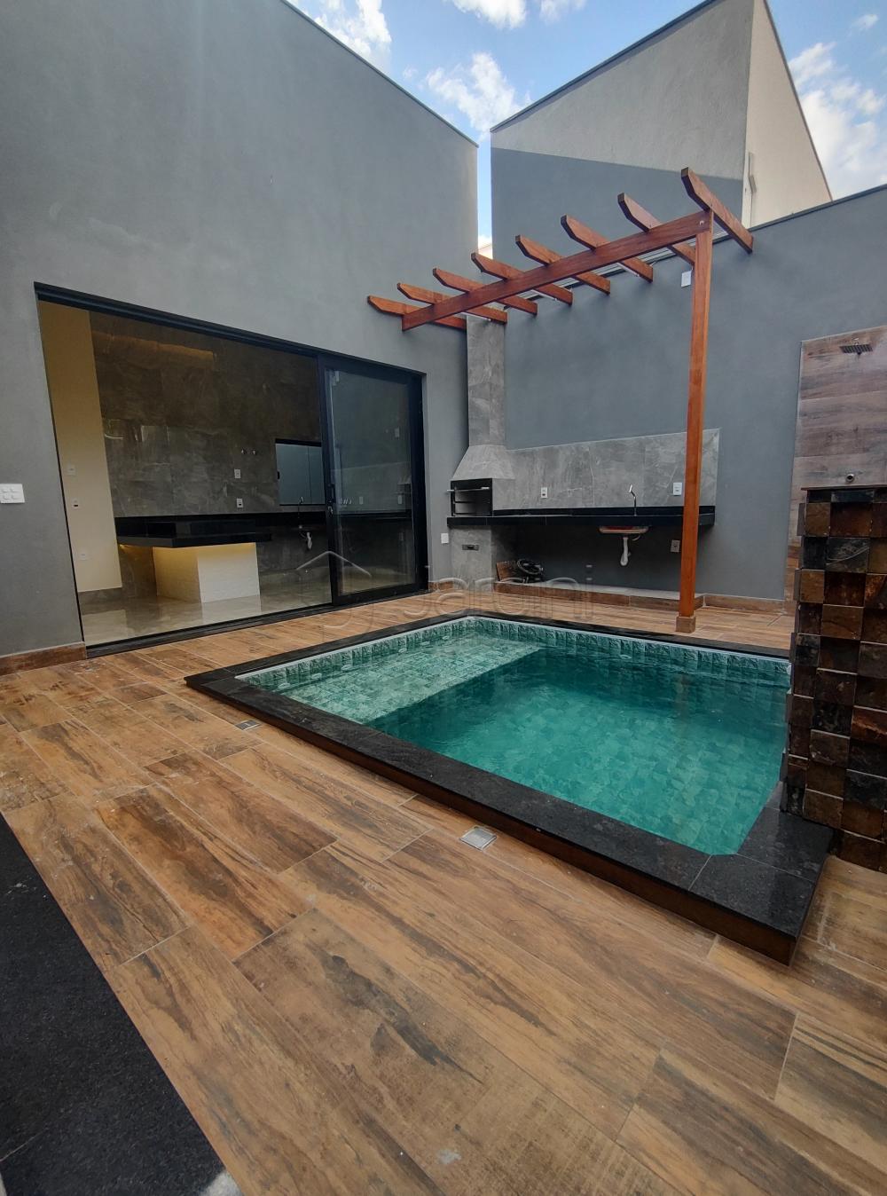 Casa Residencial a Venda no Polo Clube