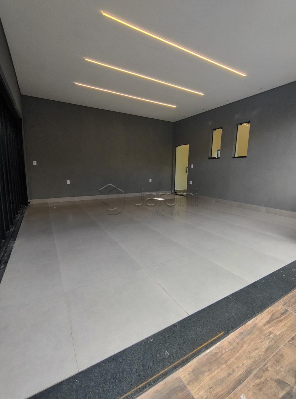 Casa Residencial a Venda no Polo Clube