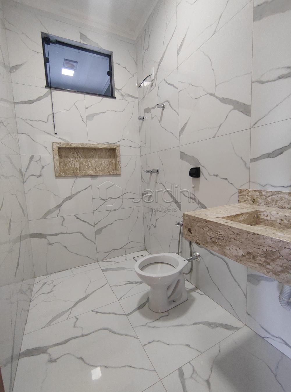 Casa Residencial a Venda no Polo Clube