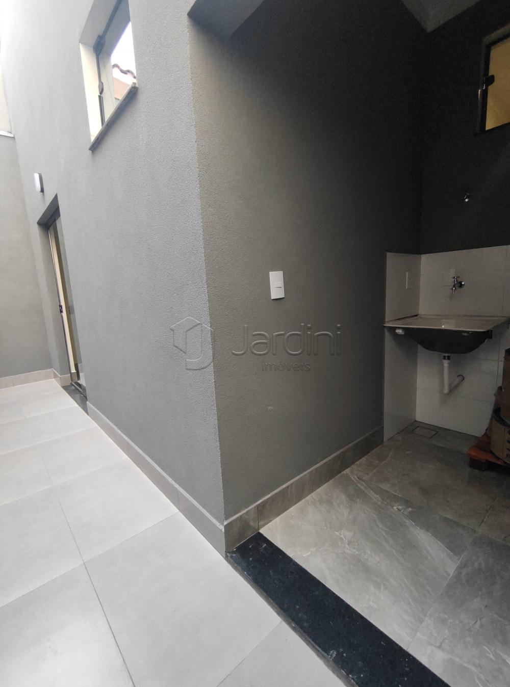 Casa Residencial a Venda no Polo Clube
