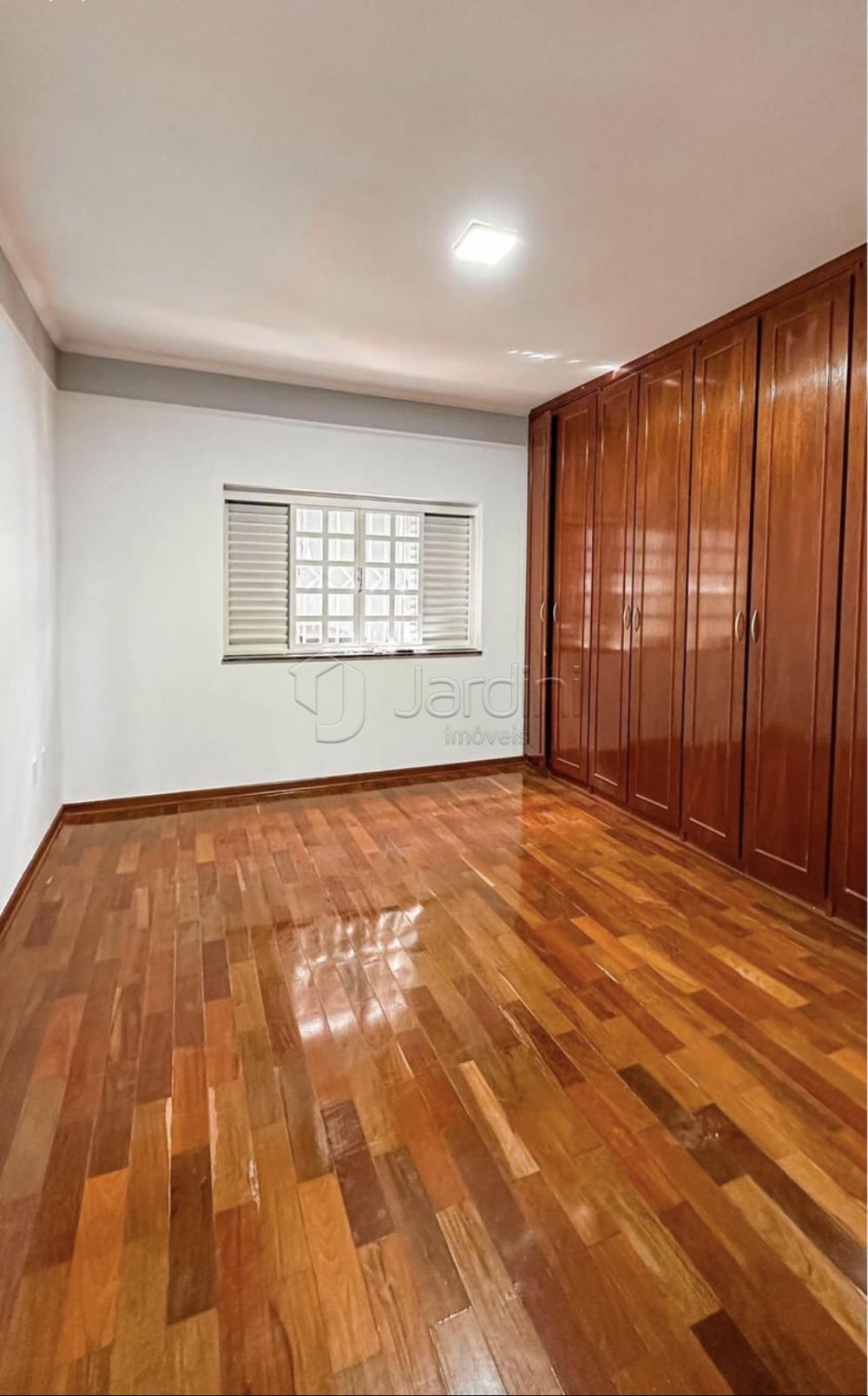 Casa Residencial a Venda no São José