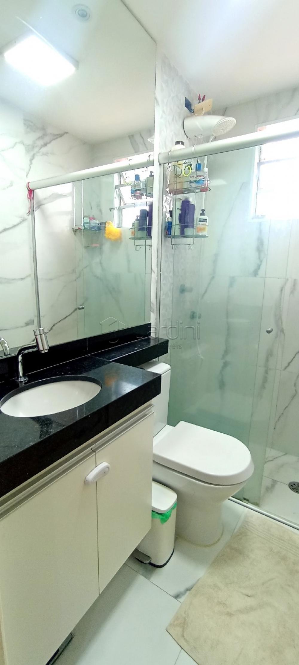 Apartamento a Venda no Condomínio Festeggiare